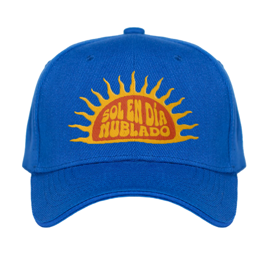 Gorra “Sol en día nublado” – Azul cielo